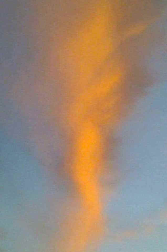 FIRE GLORY WHIRLWIND OVER LYFORD3_edited.jpg (19720 bytes)